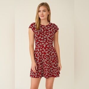 Sadie & Sage red floral dress button open back, S